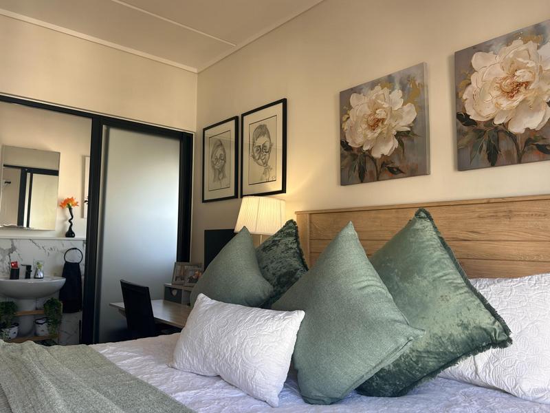 1 Bedroom Property for Sale in Sandown Western Cape